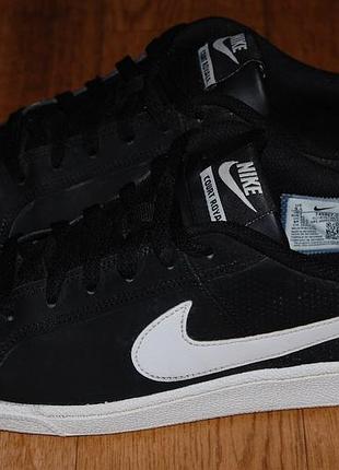 Шкіряні кросівки 41 р. nike court