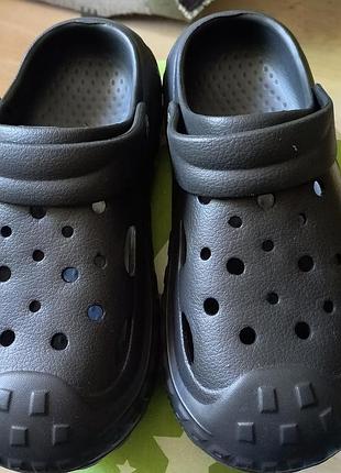 Сабо чоловічі унісекс crocs чорні, розмір 40-41, довжина устілки 26 см, матеріал крослайт
