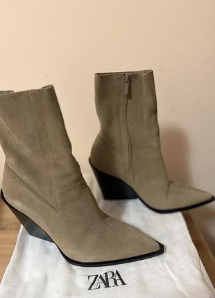 Казаки zara натуральна замша
