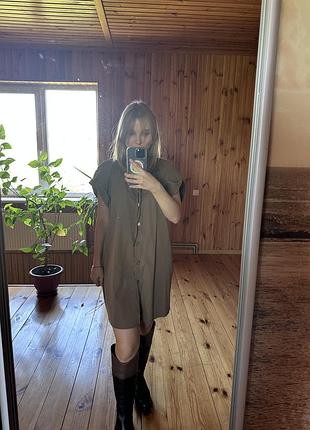 Жіноча коротка сукня коричнева з коротким рукавом та кишенями