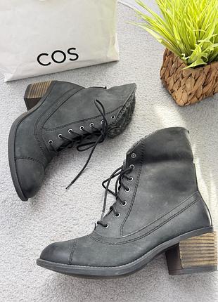 Жіночі стильні шкіряні термо ботинки clarks оригінал 38 - 38,5