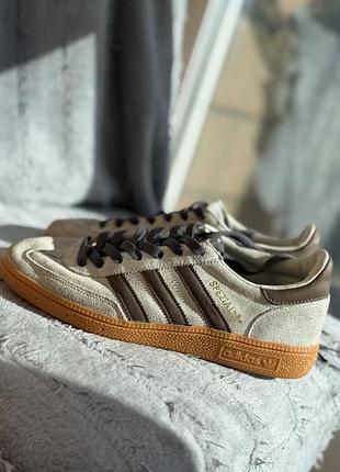 Кросівки чоловічі adidas spezial бежеві, розмір 40