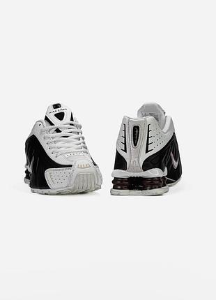 Nike shox r4 sail/black/fauna brown 8