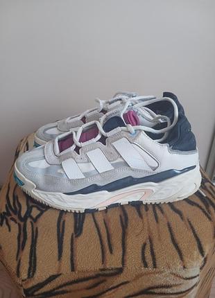 Кросівки жіночі adidas біло-сіро-сині з рожевими деталями 38 роз.