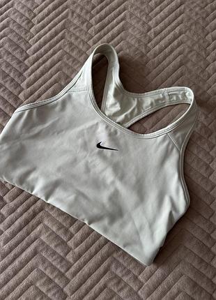Жіночий спортивний топ nike