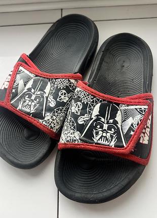 Шльопанці дитячі star wars чорні, розмір 34, довжина устілки 21,5 см