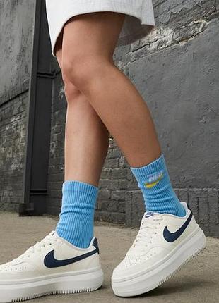 Кросівки жіночі nike w court vision alta ltr білі з синім