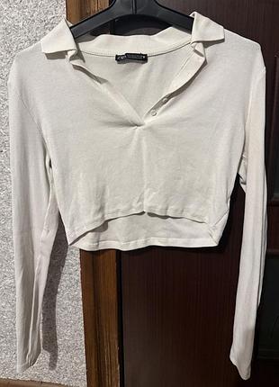 Білий жіночий укорочений лонгслів в рубчик zara