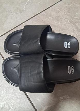 Шльопанці asos