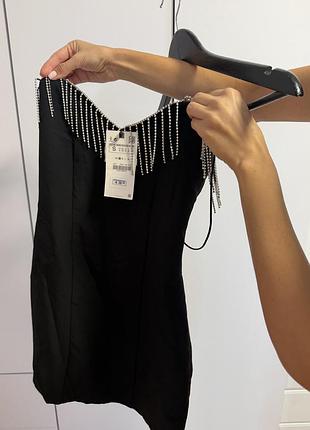 Сукня міді жіноча zara чорна зі стразами
