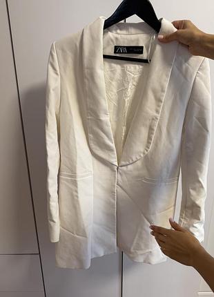 Піджак жіночий zara подовжений білий