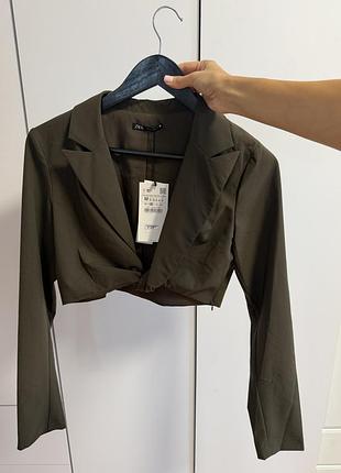 Жіночий піджак zara укорочений хакі