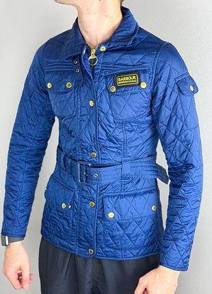 Стегена куртка barbour