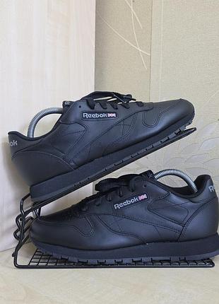 Черные кожаные кроссовки reebok classic оригинал размер 40.5