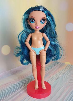 Лялька skyler bradshaw (скайлер бредшоу) із серії rainbow high junior від компанії mga entertainment