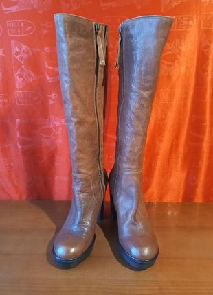 Tommy hilfiger,оригинал р 39(25) 2