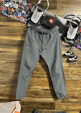 Спортивні штани чоловічі under armour ua stretch woven pants сірі