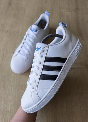 Стильні кросівки adidas, оригінал, р. 41,5.