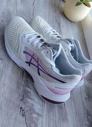 Оригінальні кросівки жіночі asics netburner ballistic ff 3 , р. 38, довжина устілки 24 см