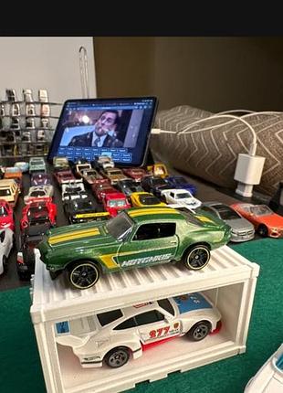 Колекційна машинка hot wheels зелена camaro 70