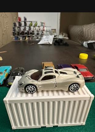 Hot wheels pagani utopia, модель машинки 2