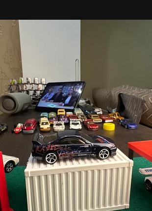 Колекційна машинка hot wheels nissan skyline gt-r r33