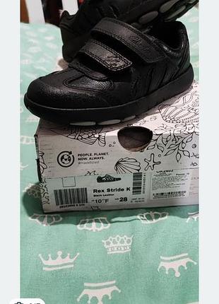 Кросівки для дітей clarks чорні, розмір 28, довжина устілки 18 см