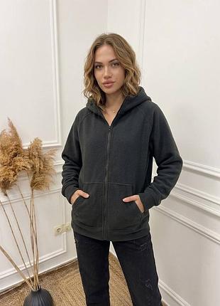 Флісова кофта на блискавці.