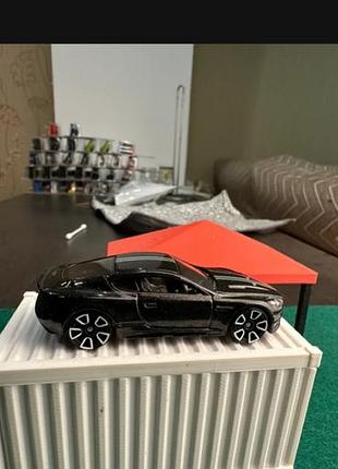 Hot wheels aston martin dbs чорний 3