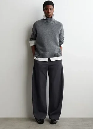 Штани жіночі cos wool-blend barrel-leg trousers / 40