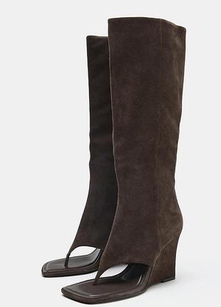 Кожаные ботильоны с вырезом спереди zara