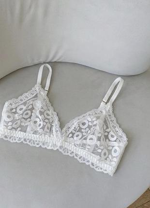 Вишуканий  мереживний бралет intimissimi