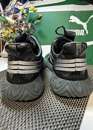 Оригінальні кросівки adidas 3