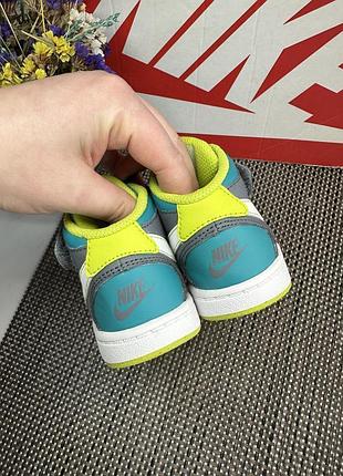 Оригинальные крассовки nike 2
