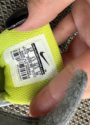 Оригинальные крассовки nike 4