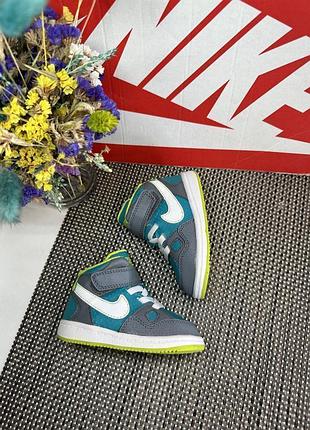 Оригинальные крассовки nike 5