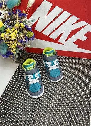 Оригинальные крассовки nike 6