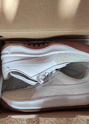 Женские кроссовки puma