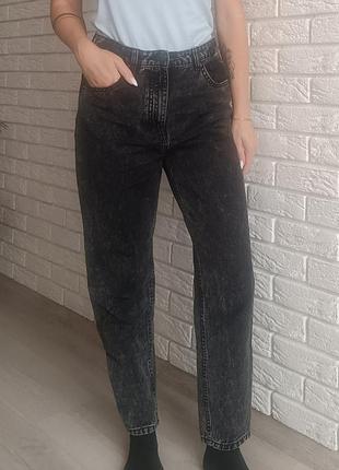 Джинси bershka mom
