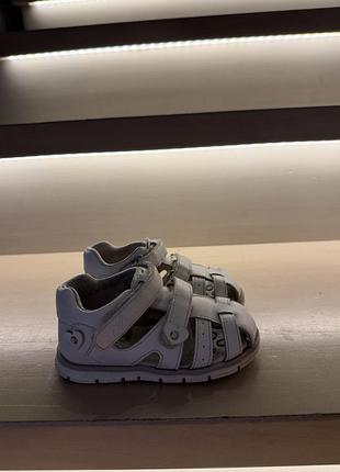 Босоніжки chicco 21 розмір 3
