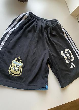 Спортивні шорти чоловічі adidas чорні з принтом