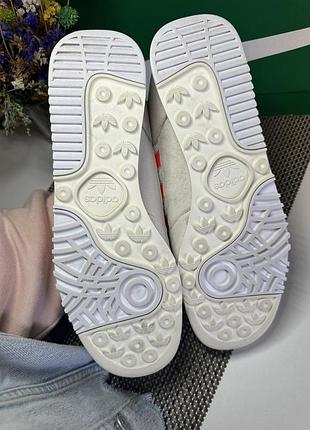 Оригінальні кросівки adidas 4