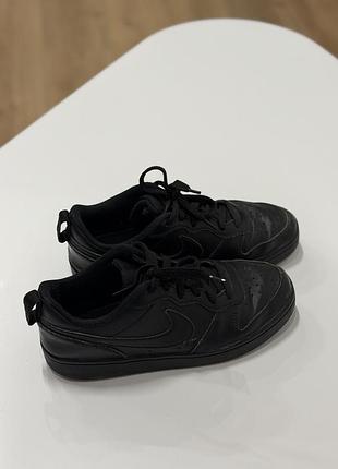 Nike 38 чорні шкіра