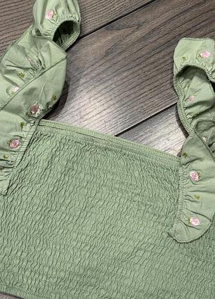 Жіночий топ stradivarius розмір м 4