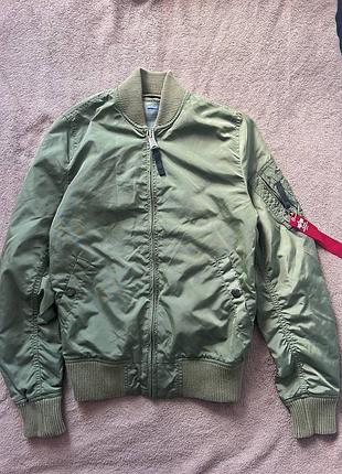 Куртка чоловіча alpha industries бомбер хакі xs