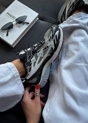 Be right back grey/black 5