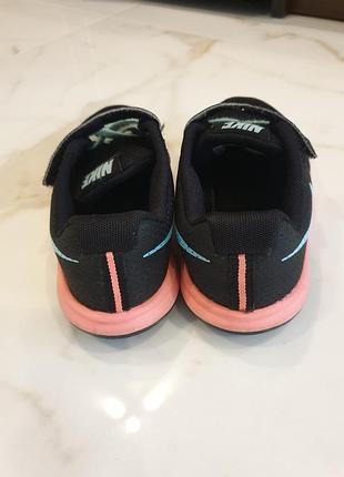 Кросівки для дівчинки nike 3