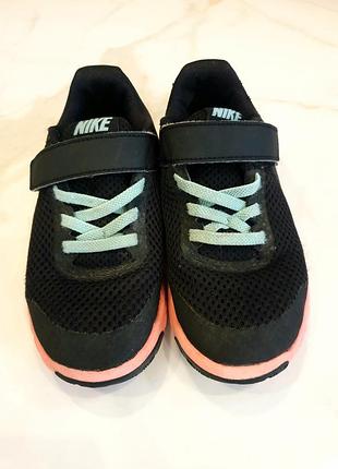 Кросівки для дівчинки nike 2