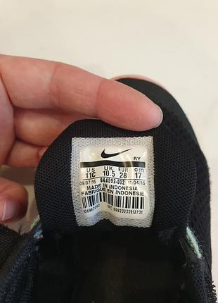 Кросівки для дівчинки nike 4