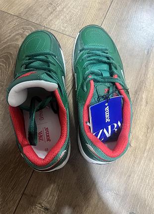 Кросівки zara зелені 2